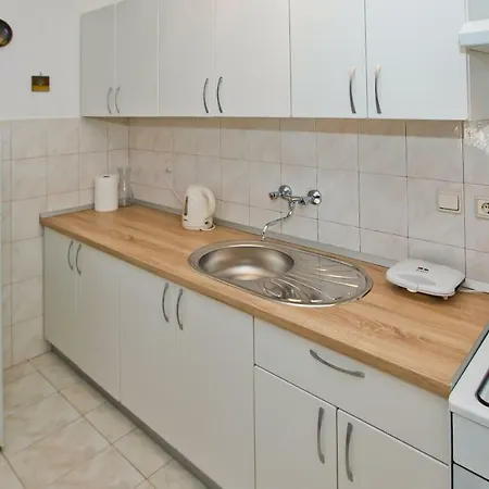 Bokan Apartment *